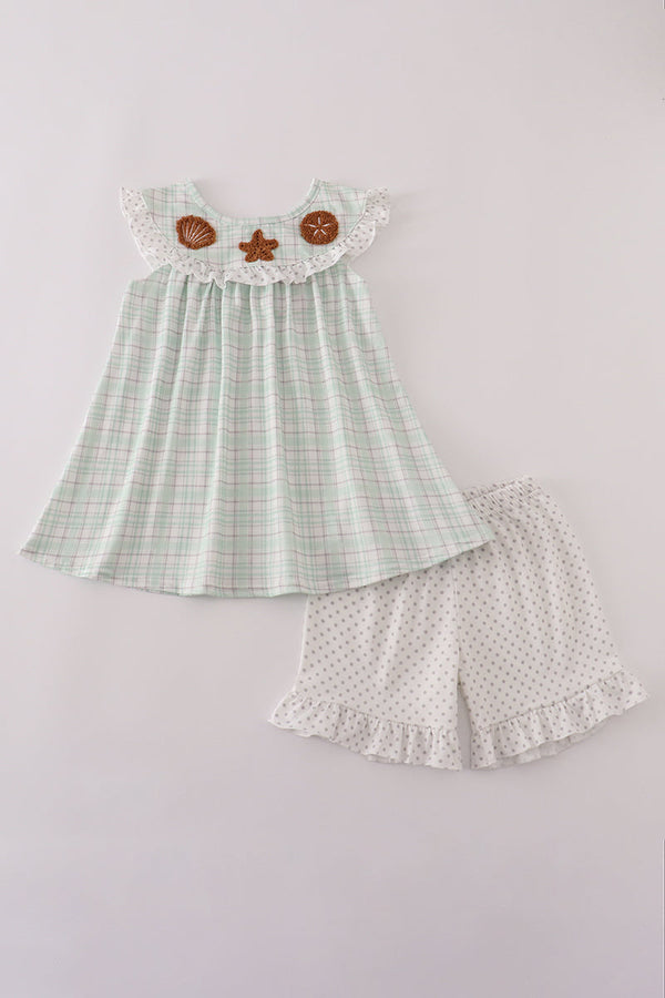Green plaid sea shell starfish french knot ruffle shorts est