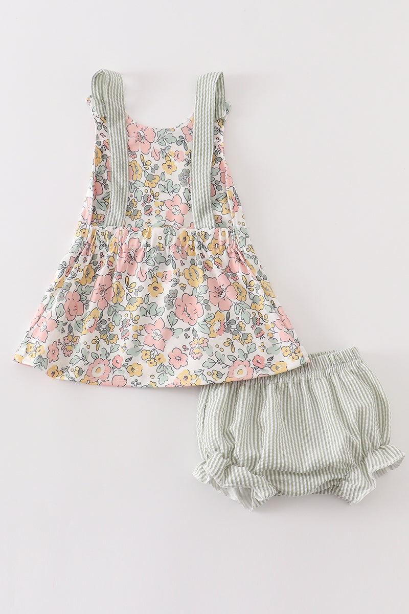 Floral seersucker baby set