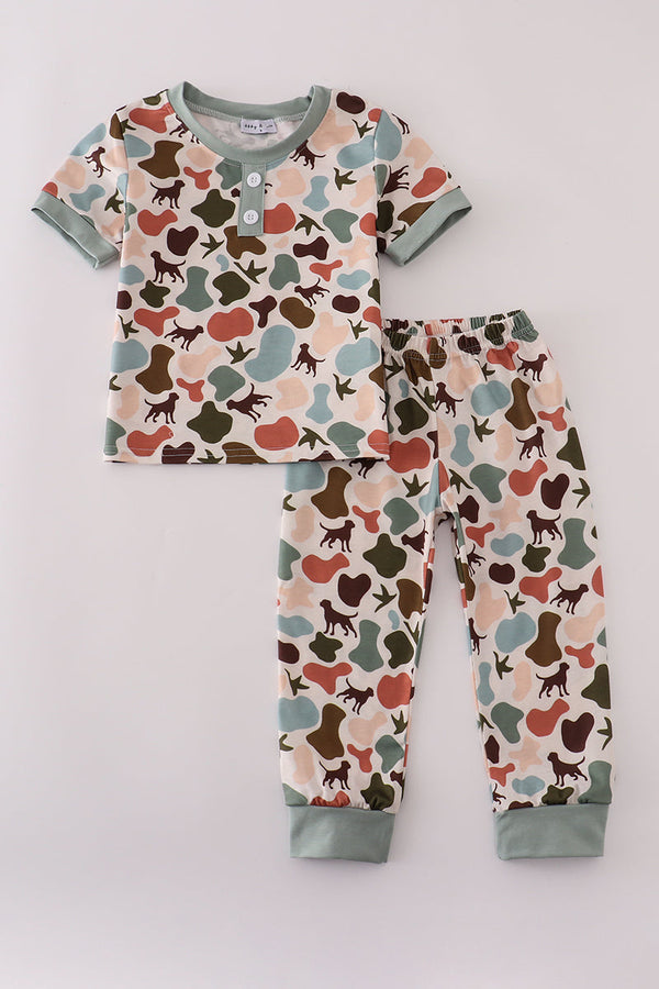 Green hunting print pants set