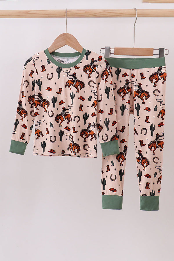 Green cowboy bamboo pants set